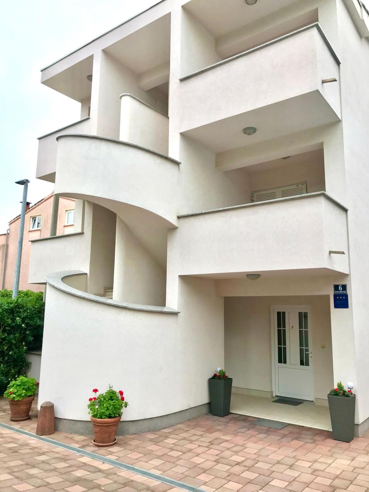 Apartmani Samec Novalja Exterior foto