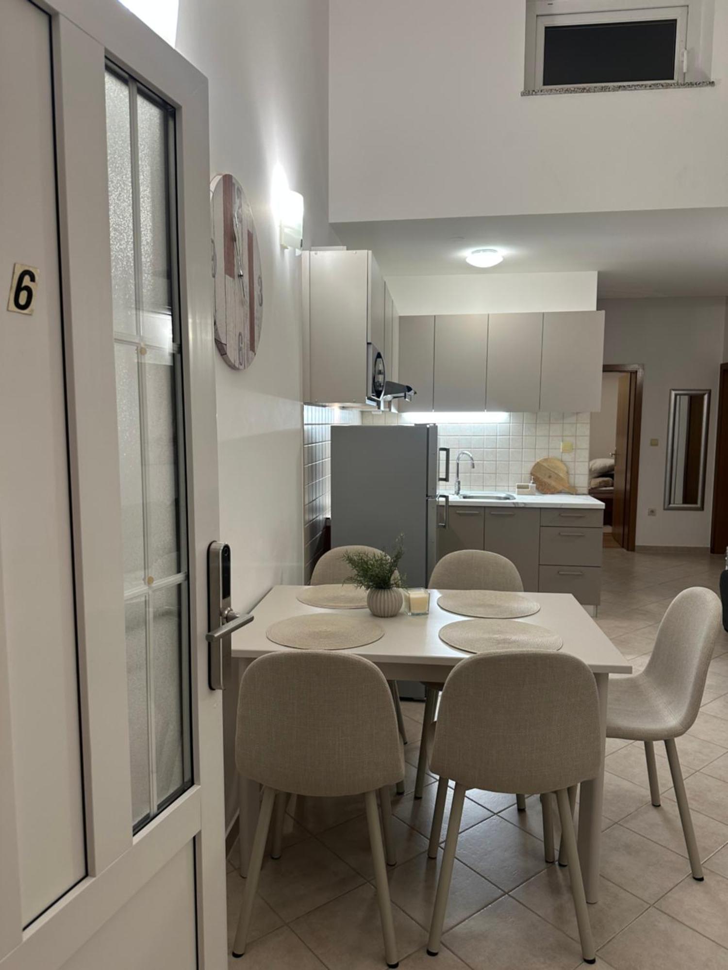 Apartmani Samec Novalja Exterior foto